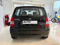 Usata Kia Picanto Light 64 CV (47 kW) 2005 Nero Utilitaria