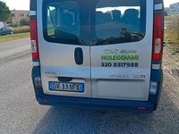Usata Opel Vivaro 2009 Grigio Monovolume