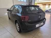 Usata VW Polo Comfortline 80 CV (58 kW) 2018 Grigio Berlina