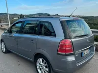 Usata Opel Zafira 150 CV (110 kW) 2005 Grigio Monovolume