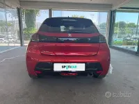 Usata Peugeot 208 Allure 75 CV (55 kW) 2022 Rosso Utilitaria