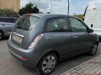 Usado Lancia Ypsilon 90 HP (66 kW) 2008 Cinzento Citadino
