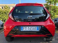 Usata Toyota Aygo Cool 72 CV (52 kW) 2019 Rosso Utilitaria