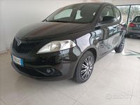 Usata Lancia Ypsilon Gold 69 CV (50 kW) 2018 Nero Utilitaria