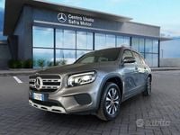 Usata Mercedes GLB200 Business 150 CV (110 kW) 2022 Grigio SUV