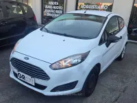 Usata Ford Fiesta 75 CV (55 kW) 2014 Bianco Utilitaria