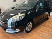 Usata Renault Scénic III XMOD 110 CV (80 kW) 2013 Nero Monovolume