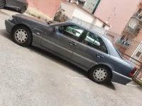 Usata Mercedes C200 Elegance 192 CV (141 kW) 1998 Grigio Berlina