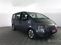 Usata Hyundai Staria 177 CV (130 kW) 2024 Graphite gray Monovolume