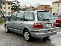 Usata Ford Galaxy 130 CV (95 kW) 2004 Grigio Monovolume