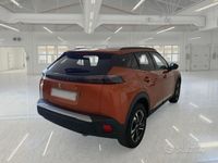 Usata Peugeot 2008 Allure 131 CV (96 kW) 2022 Arancione SUV