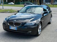 Begagnad BMW 525 197 HK (144 kW) 2009 Svart Kombi