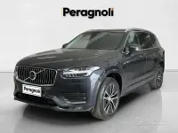 Gebraucht Volvo XC90 Momentum 235 PS (172 kW) 2021 Grau SUV