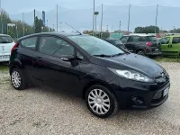 Usata Ford Fiesta 92 CV (67 kW) 2010 Nero Berlina