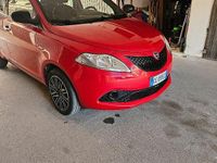 Usata Lancia Ypsilon Gold 60 CV (44 kW) 2020 Rosso Utilitaria