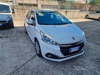 Usata Peugeot 208 82 CV (60 kW) 2016 Utilitaria