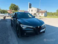 Usata Alfa Romeo Stelvio Sprint 190 CV (139 kW) 2020 Nero SUV