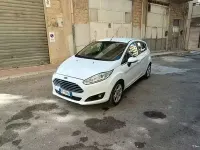 Usata Ford Fiesta 75 CV (55 kW) 2016 Bianco Utilitaria