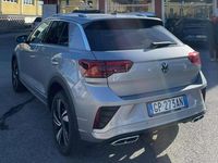 Usata VW T-Roc R-line 150 CV (110 kW) 2023 Argento SUV
