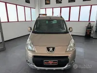 Usata Peugeot Partner Tepee Comfort 90 CV (66 kW) 2010 Beige Monovolume
