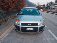 Usata Ford Fusion Titanium 68 CV (50 kW) 2008 Grigio Utilitaria