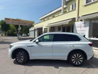 Usata VW Touareg Elegance 231 CV (169 kW) 2023 Bianco SUV