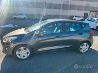 Usata Ford Fiesta 70 CV (51 kW) 2018 Grigio Utilitaria