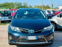 Usata Toyota Auris Hybrid Lounge 99 CV (72 kW) 2015 Blu/azzurro Station wagon