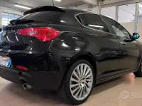 Usata Alfa Romeo Giulietta 140 CV (102 kW) 2011 Nero Utilitaria
