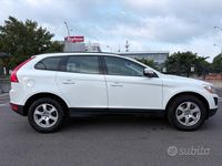 Usata Volvo XC60 136 CV (100 kW) 2012 Bianco SUV