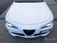 Usata Alfa Romeo Giulia 160 CV (117 kW) 2018 Bianco Berlina