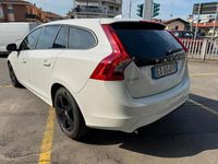 Usata Volvo V60 Momentum 136 CV (100 kW) 2014 Bianco Station wagon