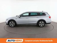 Usata VW Passat Alltrack 200 CV (147 kW) 2022 Argento Station wagon