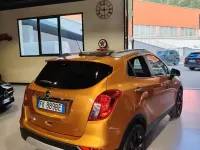 Usado Opel Mokka X Innovation 136 CV (100 kW) 2017 Naranja SUV