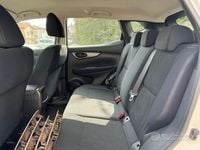Usata Nissan Qashqai Tekna 110 CV (80 kW) 2016 Bianco SUV