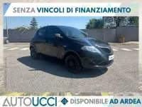 Usata Lancia Ypsilon Silver 69 CV (50 kW) 2024 Nero volcano Utilitaria