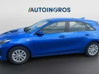 Begagnad Kia Ceed 99 HK (72 kW) 2021 Blå Halvkombi