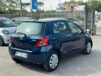 Usata Toyota Yaris Sol 69 CV (50 kW) 2008 Blu Utilitaria