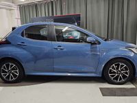 Usata Toyota Yaris Hybrid Trend 92 CV (67 kW) 2020 Blu Utilitaria