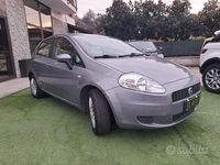 Usata Fiat Punto 65 CV (47 kW) 2006 Grigio Berlina