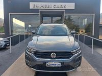 Usata VW T-Roc Advance 150 CV (110 kW) 2018 Grigio SUV