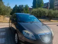 Usata Lancia Delta 105 CV (77 kW) 2013 Grigio Utilitaria