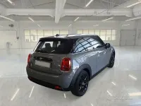 Usata Mini Cooper SE Classic 75 kW (102 CV) 2022 Grigio Utilitaria