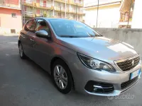 Usata Peugeot 308 Business-Line 131 CV (96 kW) 2018 Grigio Berlina
