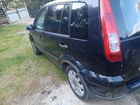 Usata Ford Fusion 68 CV (50 kW) 2010 Nero Utilitaria