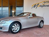 Usata Mercedes SLK200 163 CV (119 kW) 2005 Grigio Cabrio