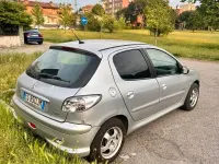 Usata Peugeot 206 88 CV (64 kW) 2006 Grigio Utilitaria