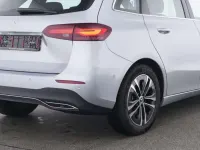 Usata Mercedes B200 163 CV (119 kW) 2025 Argento Utilitaria