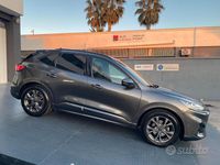Usata Ford Kuga ST-Line X 120 CV (88 kW) 2022 Grigio SUV