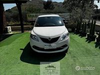 Usata Lancia Ypsilon 80 CV (58 kW) 2017 Bianco Utilitaria